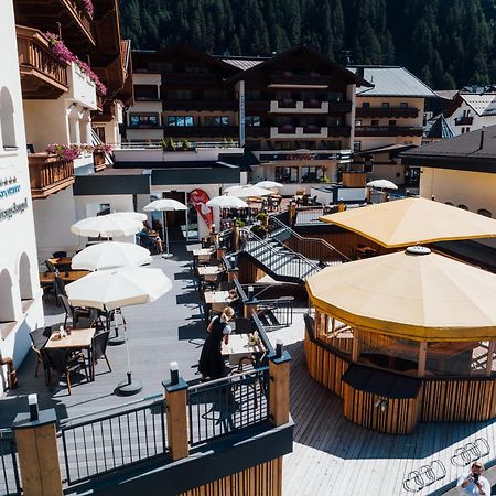 Hotel Mittagskogel Pitztal ซังคท์เลออนฮาร์ด อิม พิทซ์ทัล ภายนอก รูปภาพ