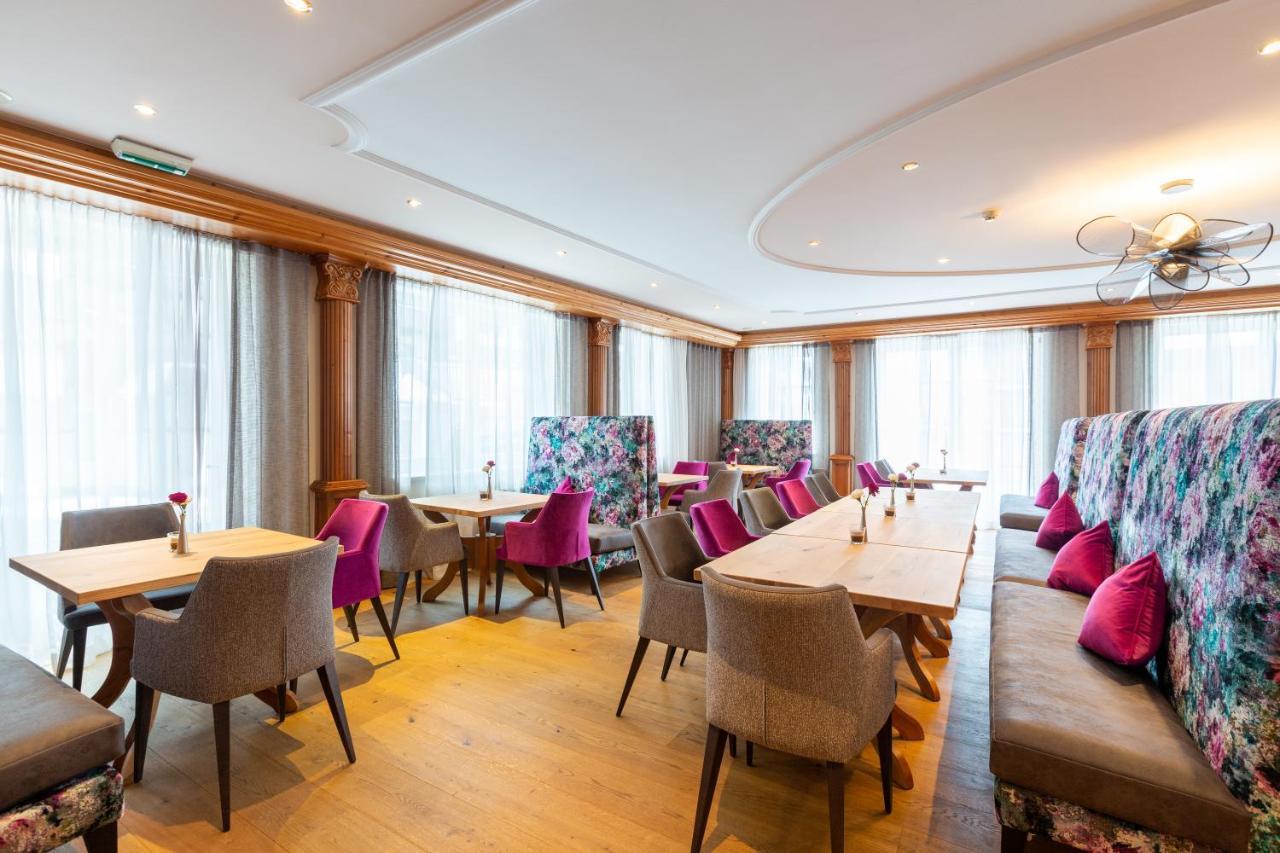Hotel Mittagskogel Pitztal ซังคท์เลออนฮาร์ด อิม พิทซ์ทัล ภายนอก รูปภาพ