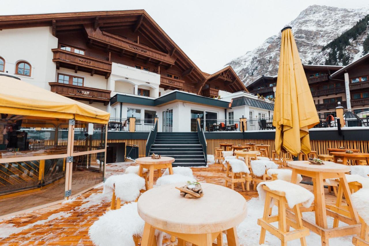 Hotel Mittagskogel Pitztal ซังคท์เลออนฮาร์ด อิม พิทซ์ทัล ภายนอก รูปภาพ