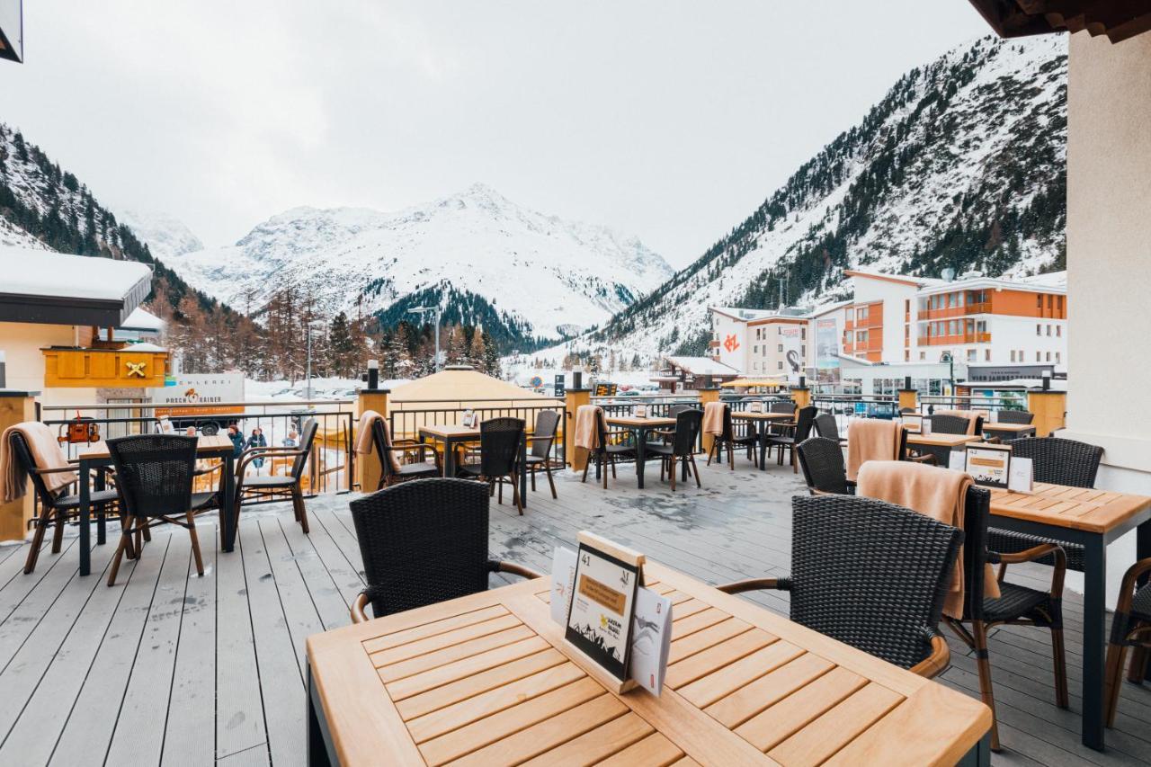 Hotel Mittagskogel Pitztal ซังคท์เลออนฮาร์ด อิม พิทซ์ทัล ภายนอก รูปภาพ