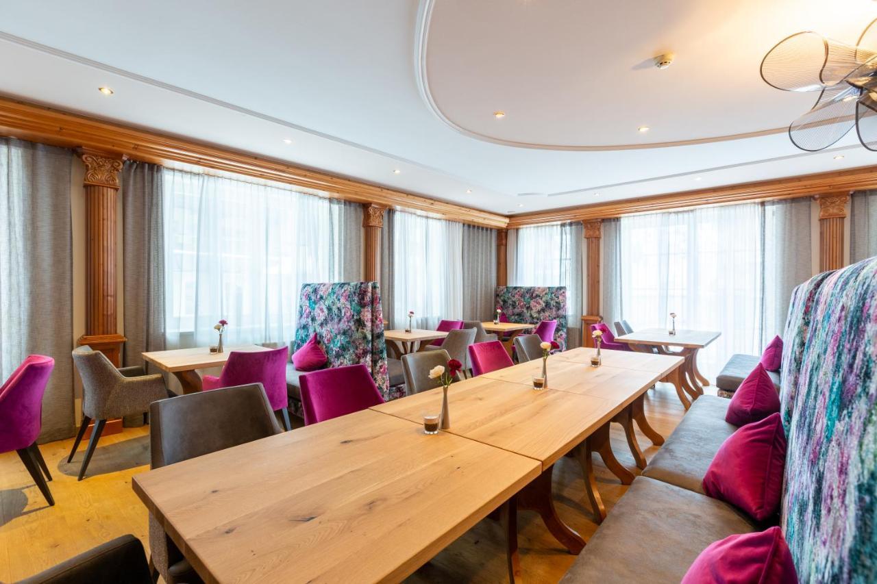 Hotel Mittagskogel Pitztal ซังคท์เลออนฮาร์ด อิม พิทซ์ทัล ภายนอก รูปภาพ